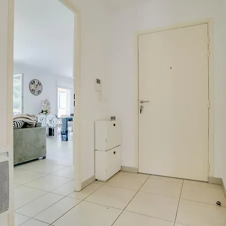 Spacieux Rooftop Parking, Terrasse Ensoleillee דירה