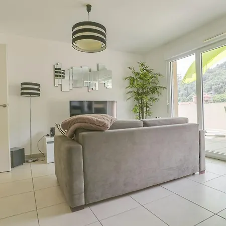 Spacieux Rooftop Parking, Terrasse Ensoleillee דירה