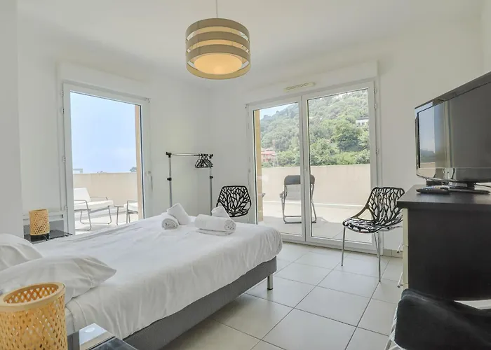 Spacieux Rooftop Parking, Terrasse Ensoleillee Апартаменти *