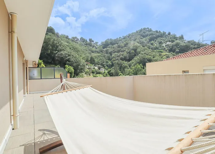 Appartement Spacieux Rooftop Parking, Terrasse Ensoleillee *