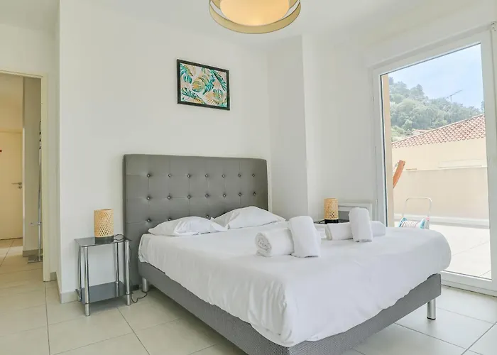 Spacieux Rooftop Parking, Terrasse Ensoleillee Апартаменти