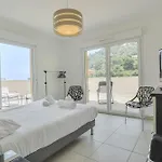 Spacieux Rooftop Parking, Terrasse Ensoleillee Apartment *