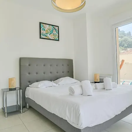 Spacieux Rooftop Parking, Terrasse Ensoleillee Апартаменты